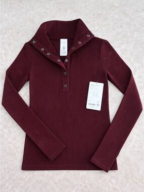 NWT Athleta Flurry Seamless Ribbed Henley XS in Garnet